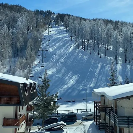 Daire Facing The Sestriere Slopes
