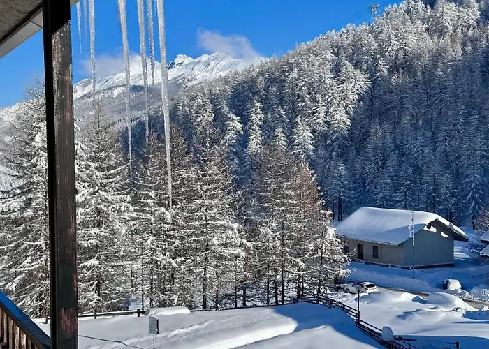 Facing The Sestriere Slopes 博格塔塞斯特雷