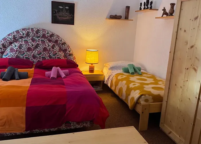 Facing The Sestriere Slopes Daire *